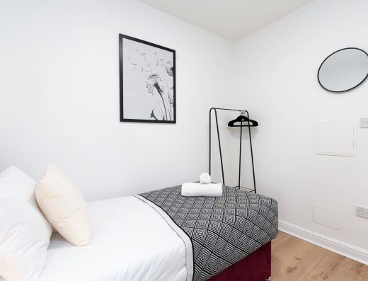 Contractors | Garden | Sleeps 9 | 2Bath | Discount